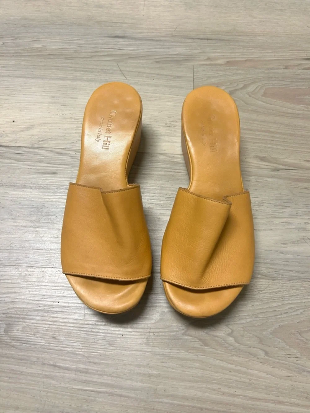 Garnett Hill Sandals Women Sz 8 Yellow Leather Slip On Wedge Made In Italy - Picture 5 of 10